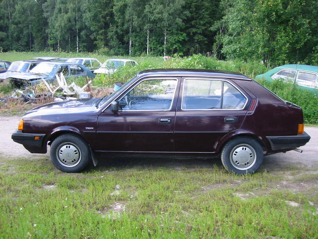 Volvo340DLA-88_6